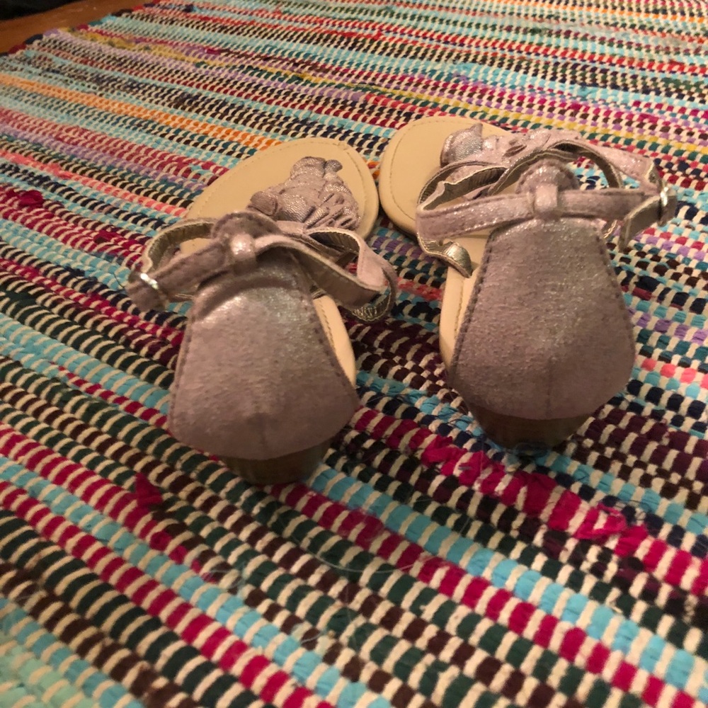 Express Sandals - Picture 2 of 5